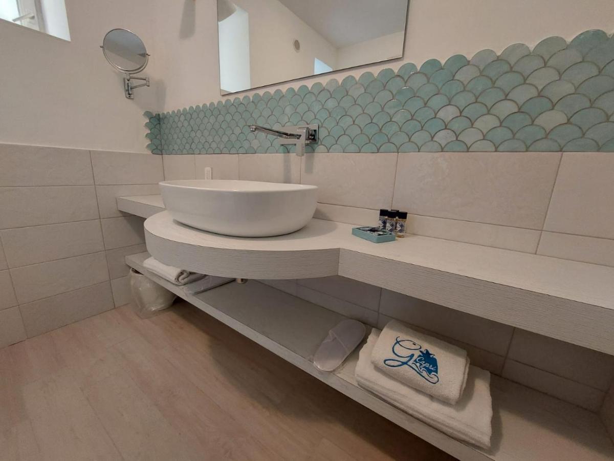 Hotel Guarracino กาปรี ภายนอก รูปภาพ